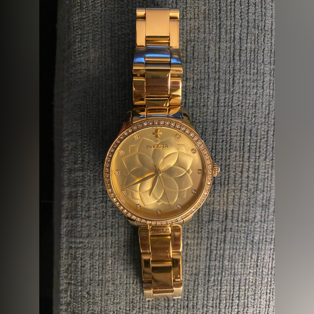 NWOT Invicta Wildflower Women's Watch - 35mm, Gold NEVER WORN